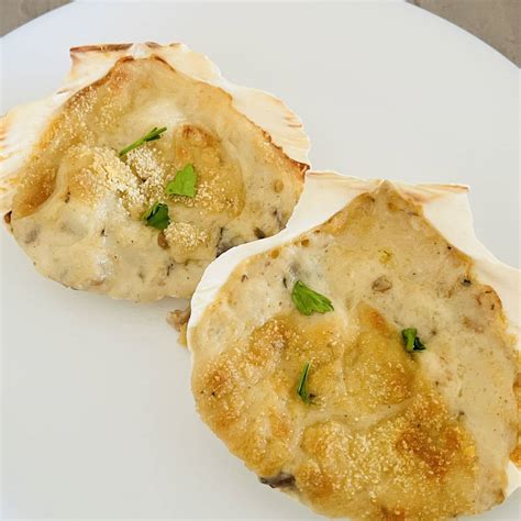 coquilles st jacques en gratin.